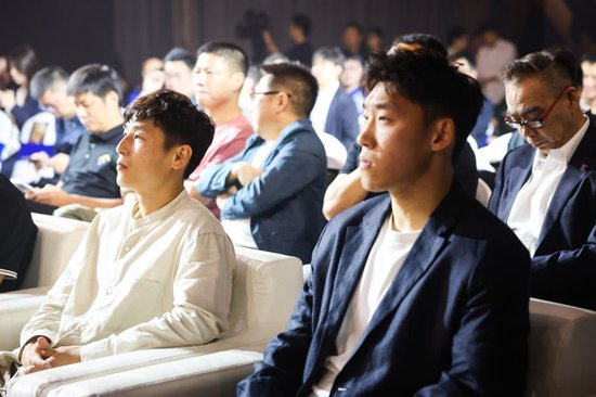 因为b体育官网下载这个网站非常地受到大家的喜爱介绍图片