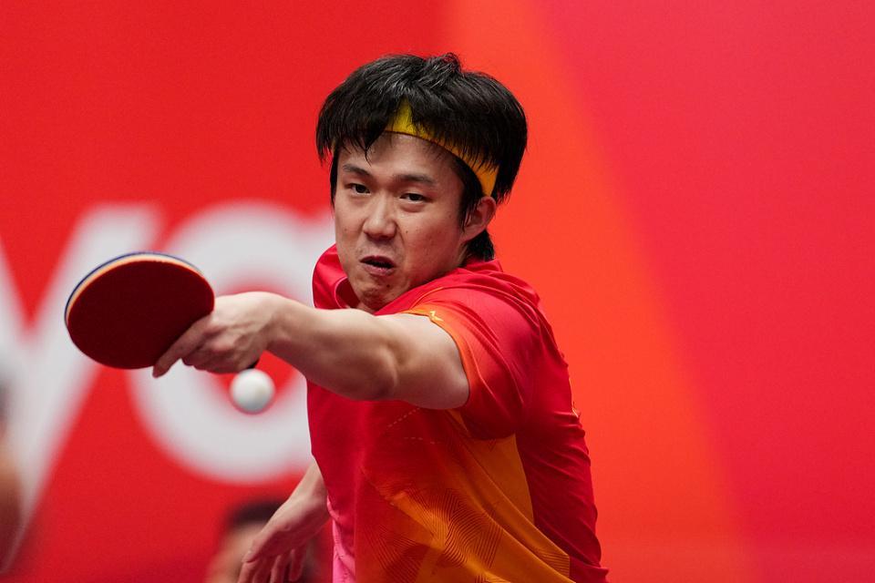 将中国古典建筑的凝厚与Q版的意趣风格糅合在一起。产品图片