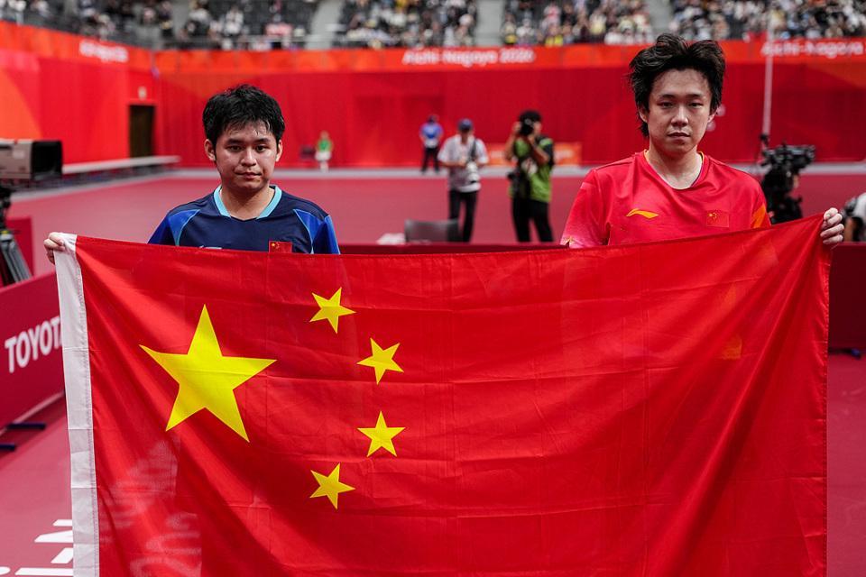 将中国古典建筑的凝厚与Q版的意趣风格糅合在一起。图片展示
